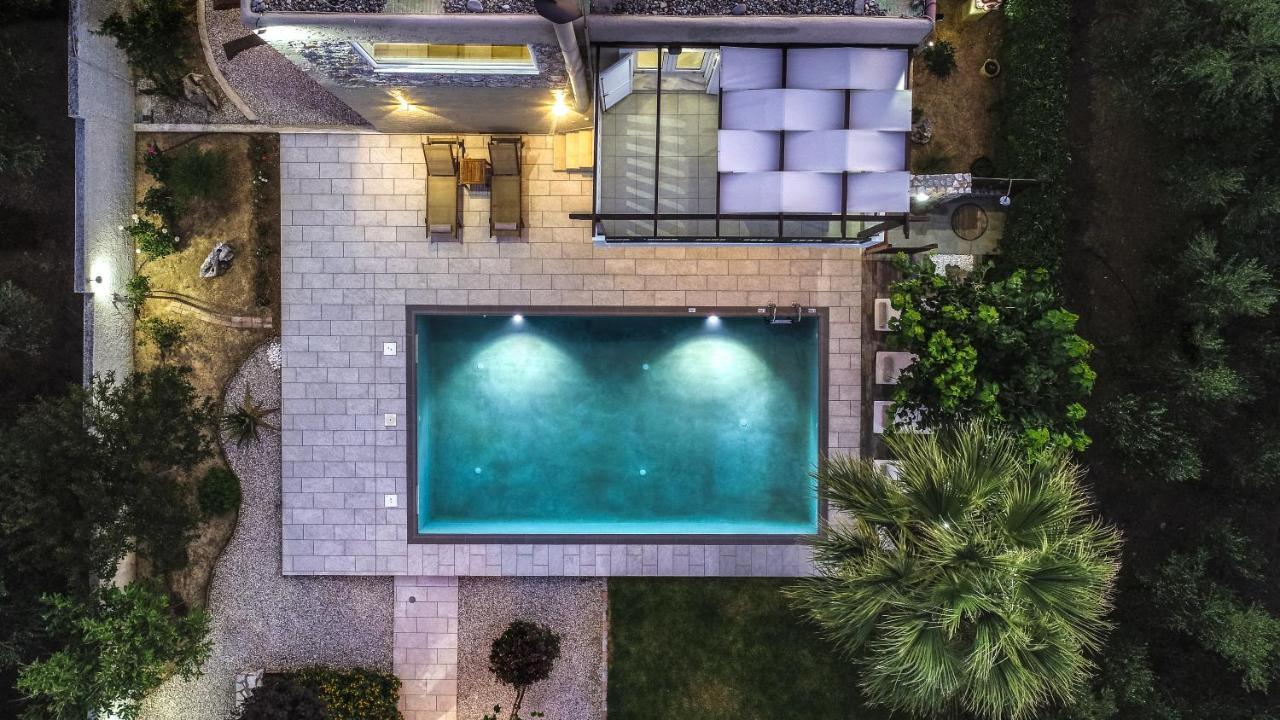 Petronila Luxury Villa With Heated Private Pool Kissamos Exterior photo