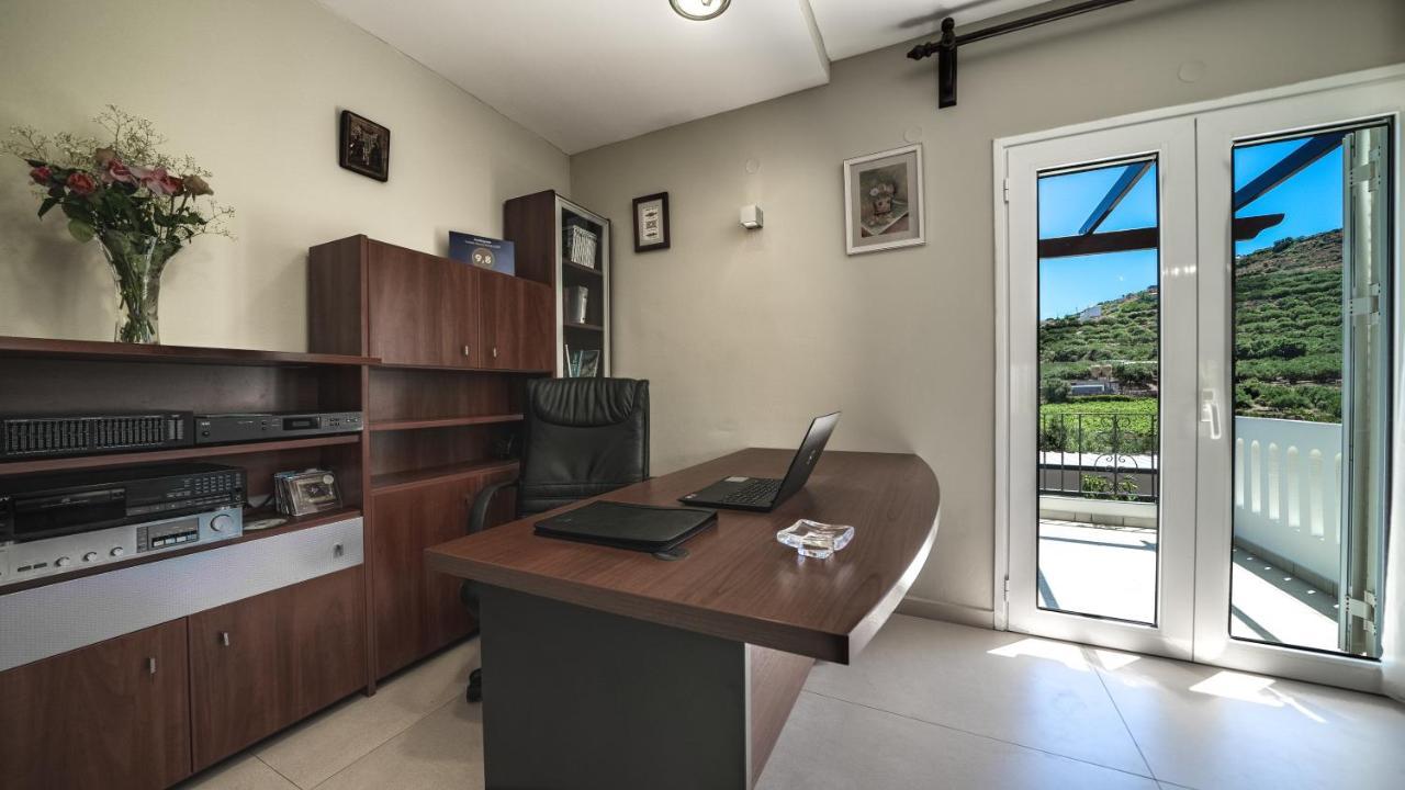Petronila Luxury Villa With Heated Private Pool Kissamos Exterior photo