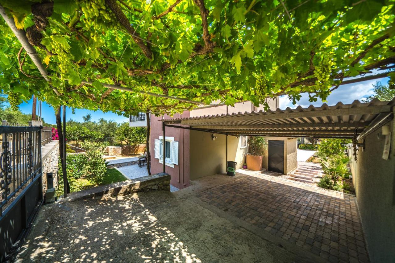 Petronila Luxury Villa With Heated Private Pool Kissamos Exterior photo